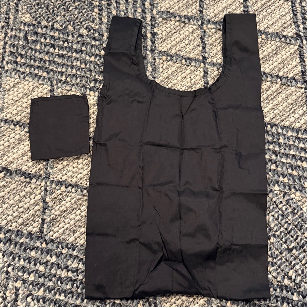 BAGGU Baby Black Foldable Tote - Picture 2 of 2